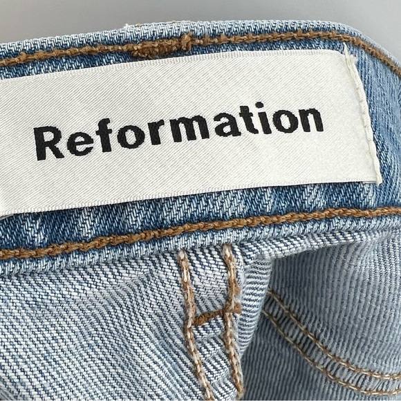 Reformation NWT Dixie High Rise Jean Shorts in Skye size 30 - Picture 6 of 9